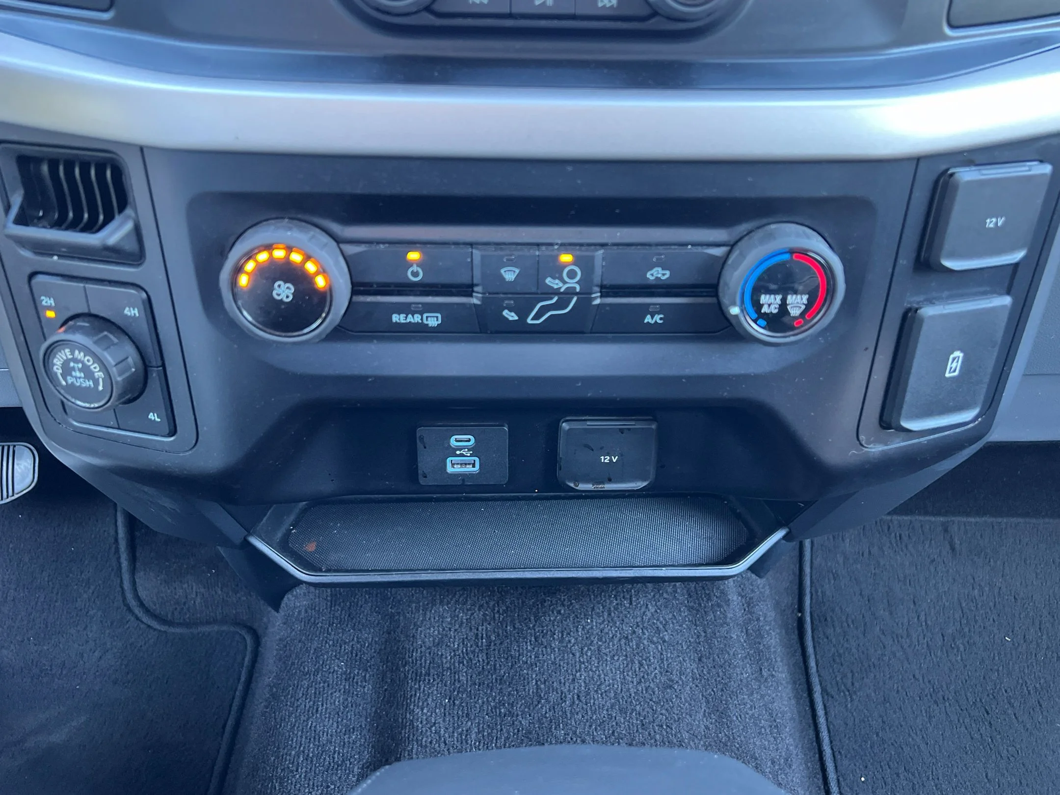 Used 2021 Blue Metallic Ford XLT image 34