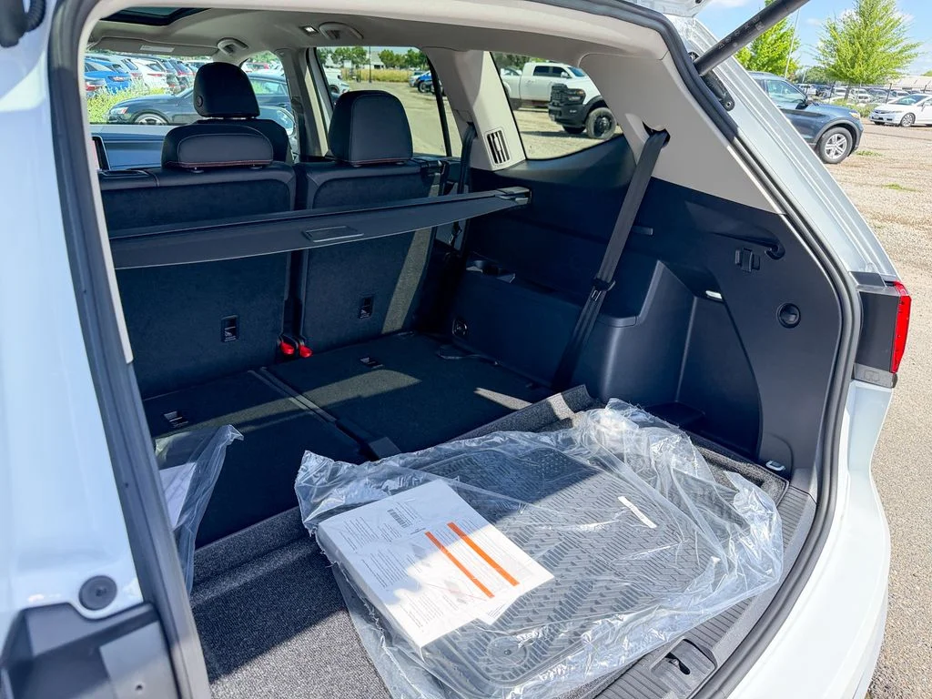 New 2026 Opal White Pearl Volkswagen 2.0T Peak Edition image 28