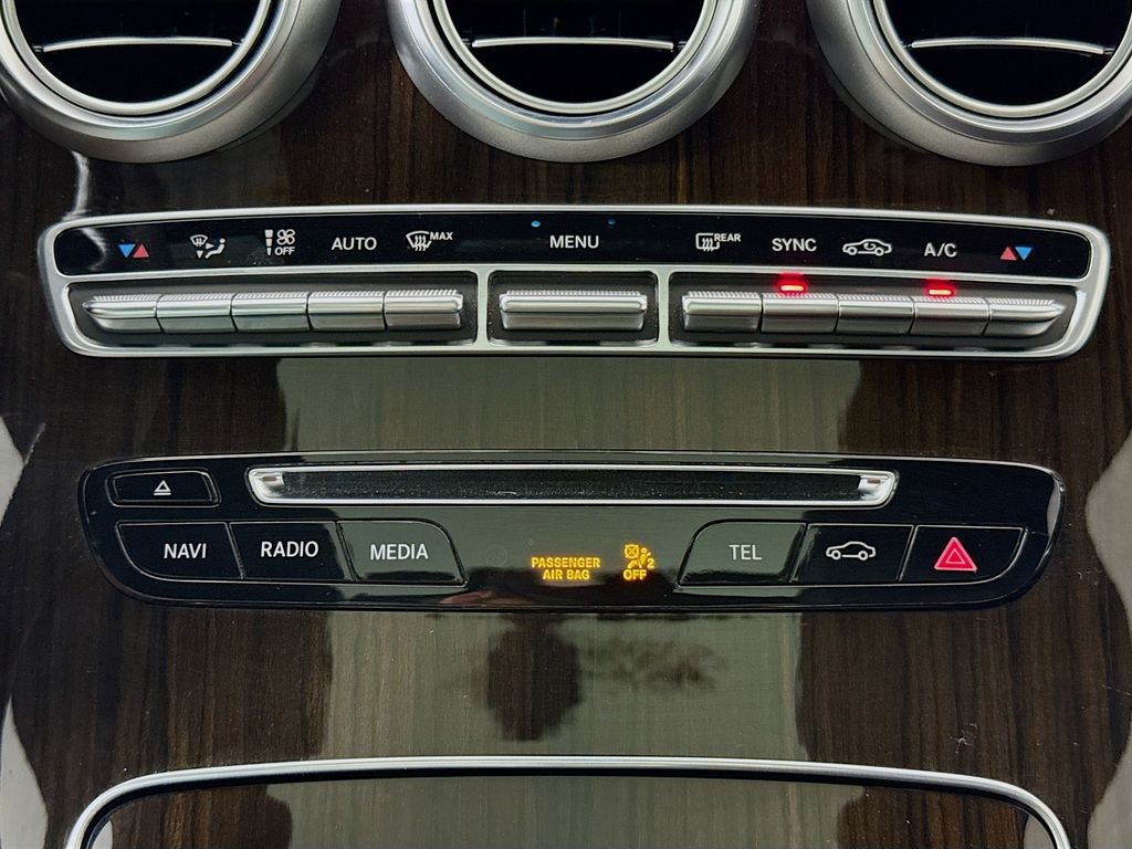 Used 2019  Mercedes-Benz GLC 300 image 15