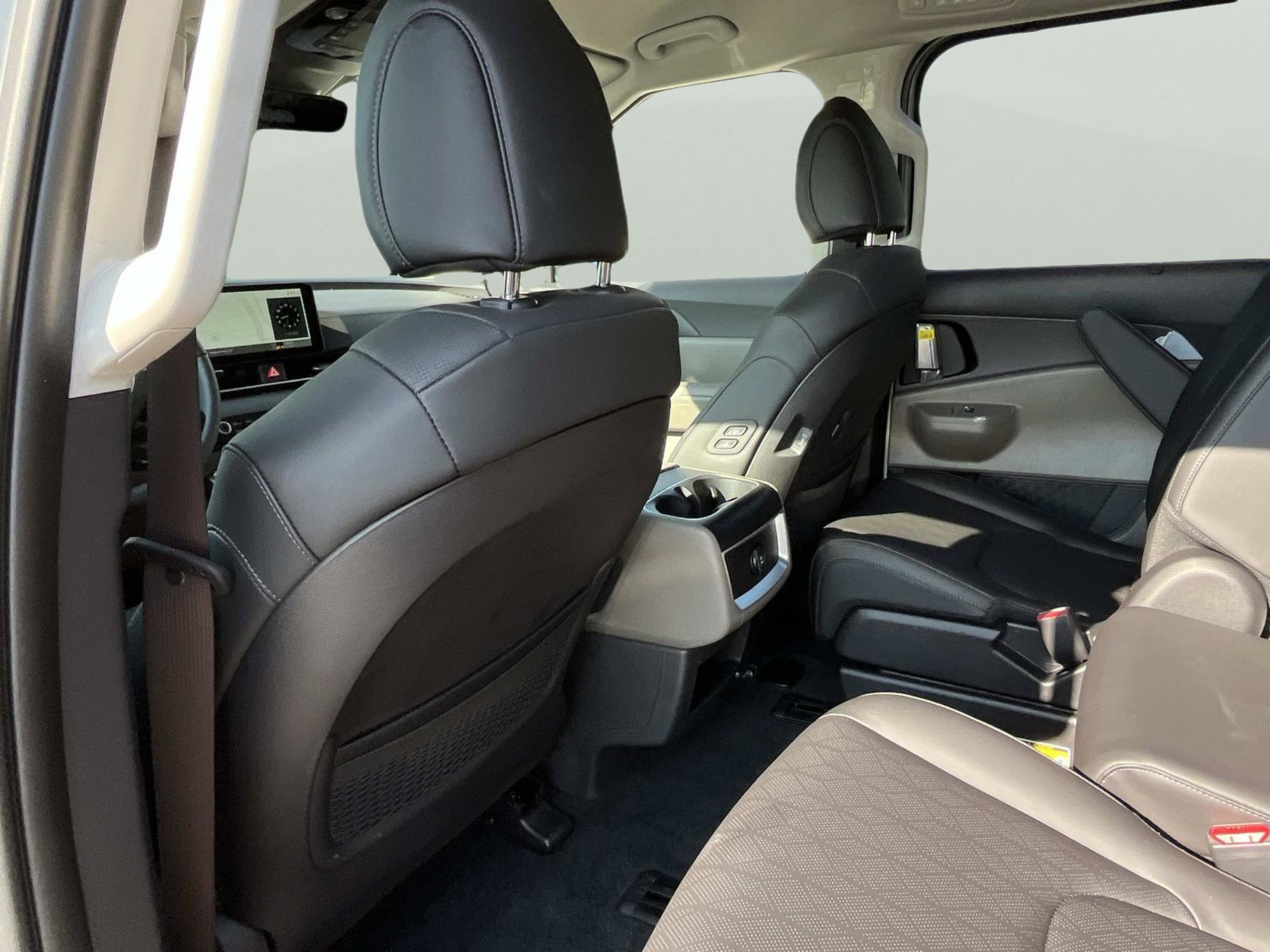 New 2026 Ivory Silver Kia EX image 17