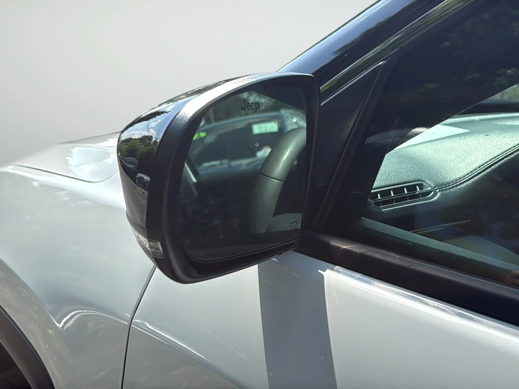 Used 2023 White Jeep Limited image 10