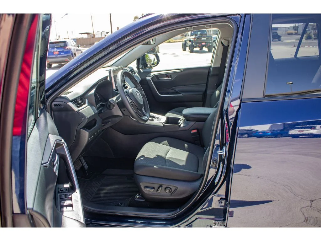 Used 2025 Blueprint Toyota Hybrid XLE image 28