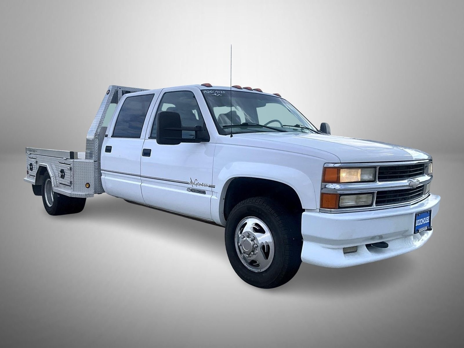 Used 1997 White Chevrolet Base image 3