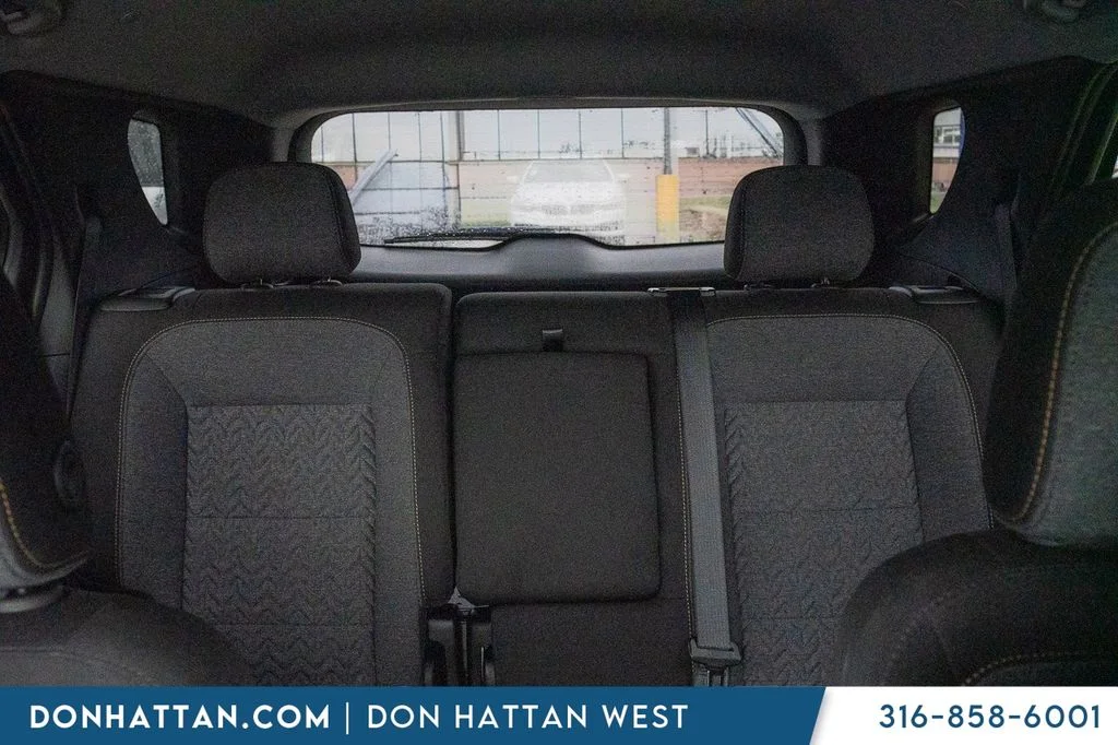 Used 2024 White Chevrolet LT image 19