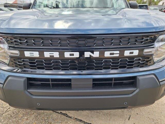 New 2026 Azure Gray Metallic Tri-Coat Ford Outer Banks® image 33