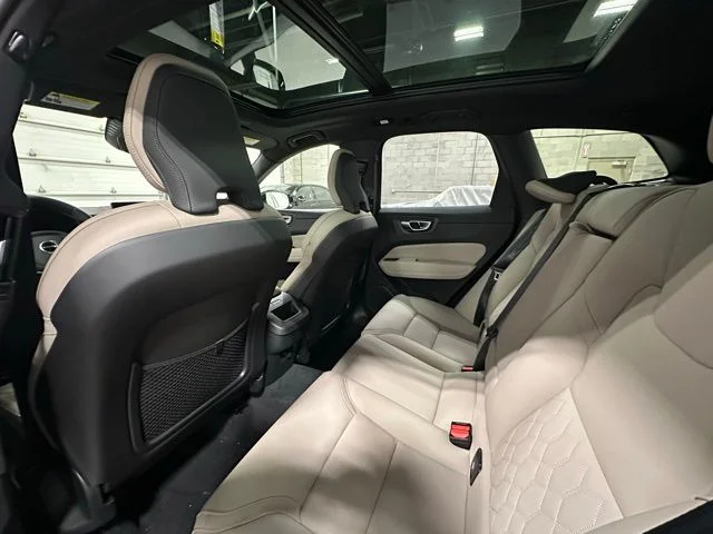 New 2026 Crystal White Volvo B5 Plus image 14