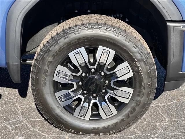 2026 GMC Sierra 2500HD Denali - Photo 13