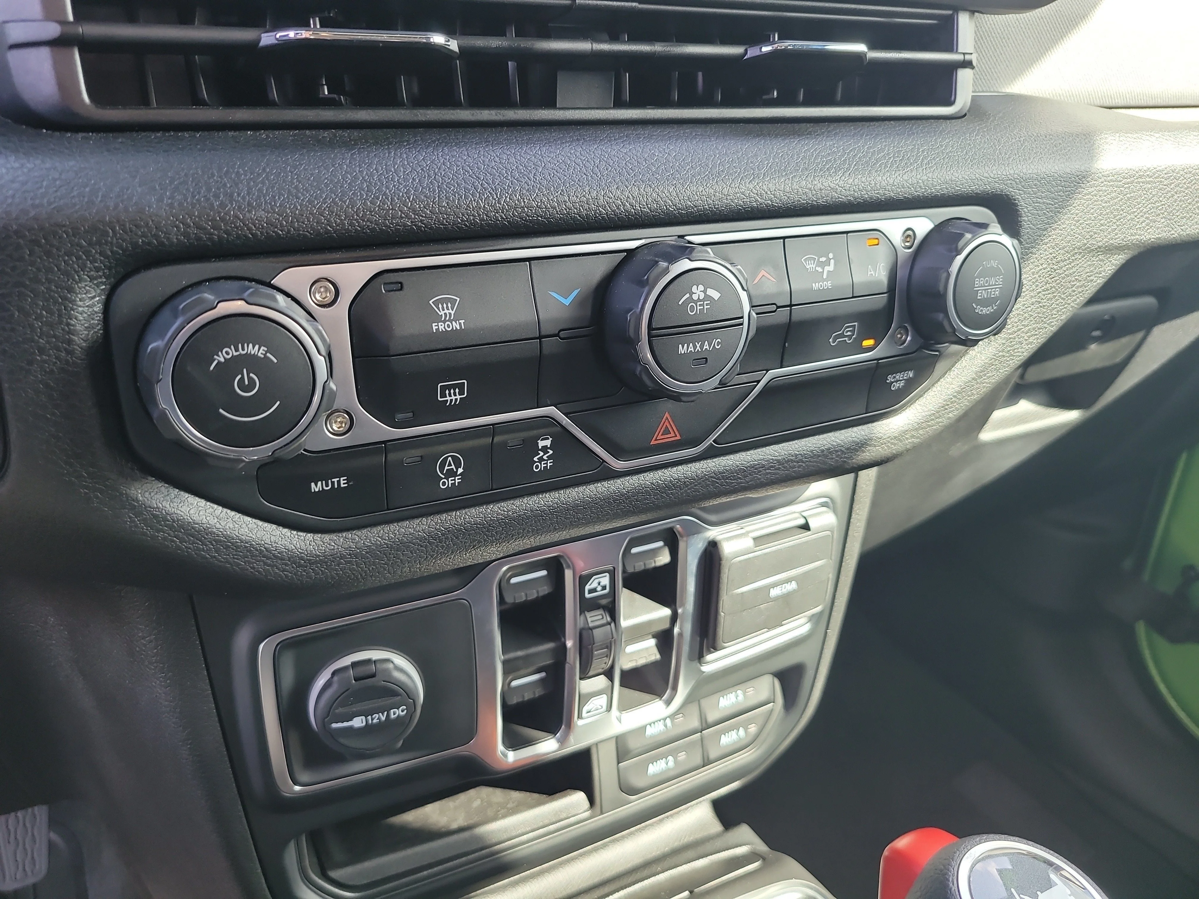 Used 2025 Mojito Clearcoat Jeep Sport S image 22