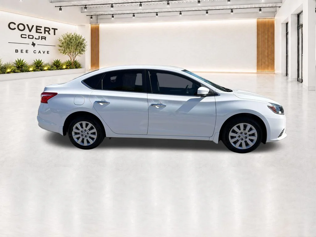 Used 2018 White Nissan S image 14