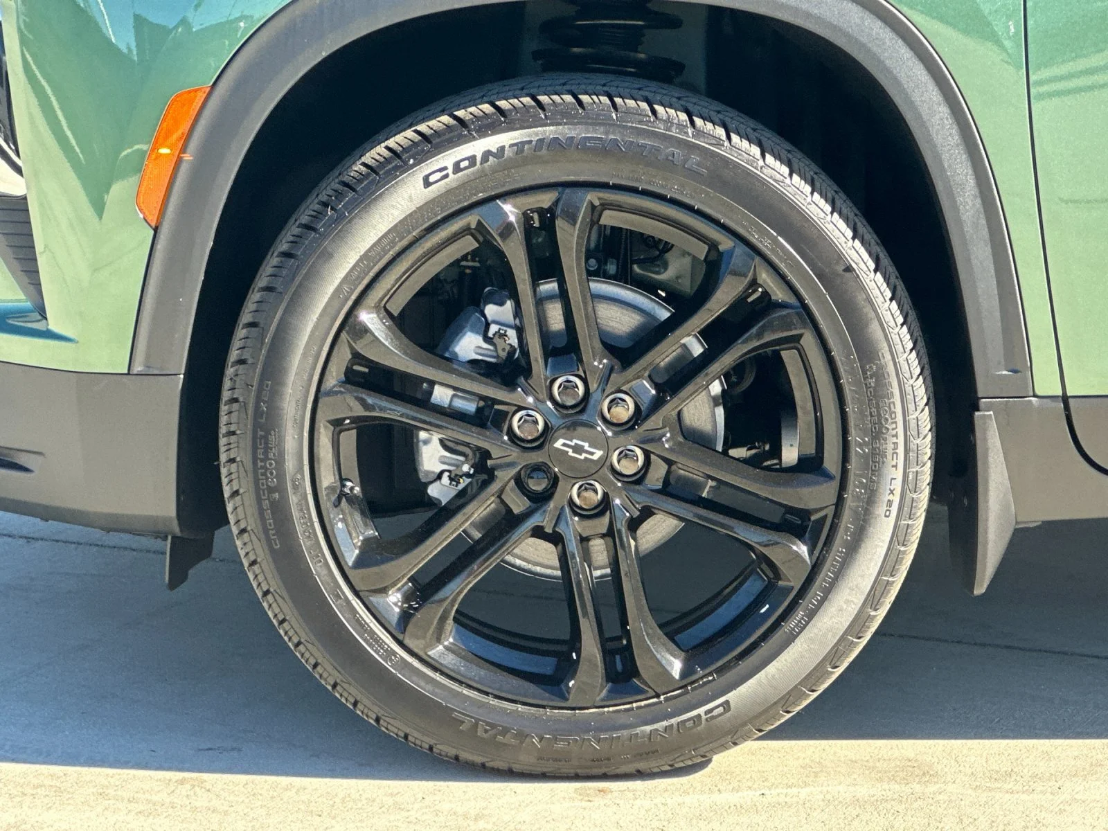 New 2027 Trillium Green Metallic Chevrolet LT image 27