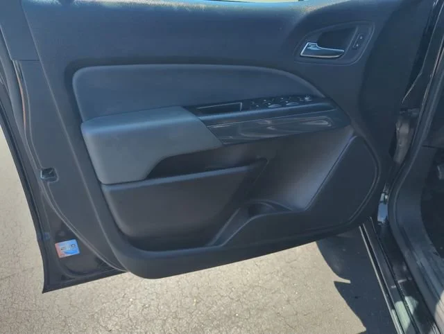 Used 2017 BLACK Chevrolet 4WD Z71 image 12