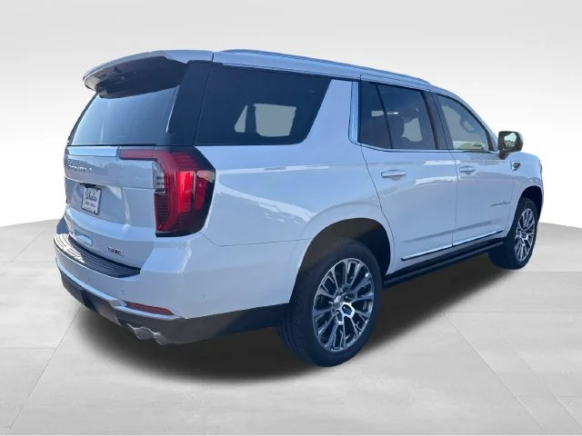 Used 2026 Glacier White Tricoat GMC Denali image 5