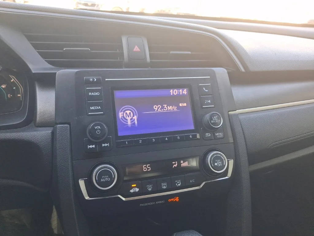 Used 2020  Honda LX image 24
