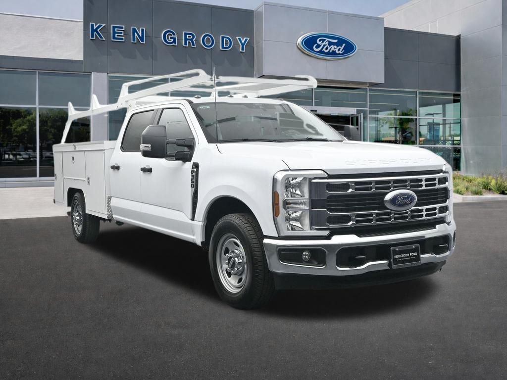 2026 Ford F-350 Super Duty Chassis Cab