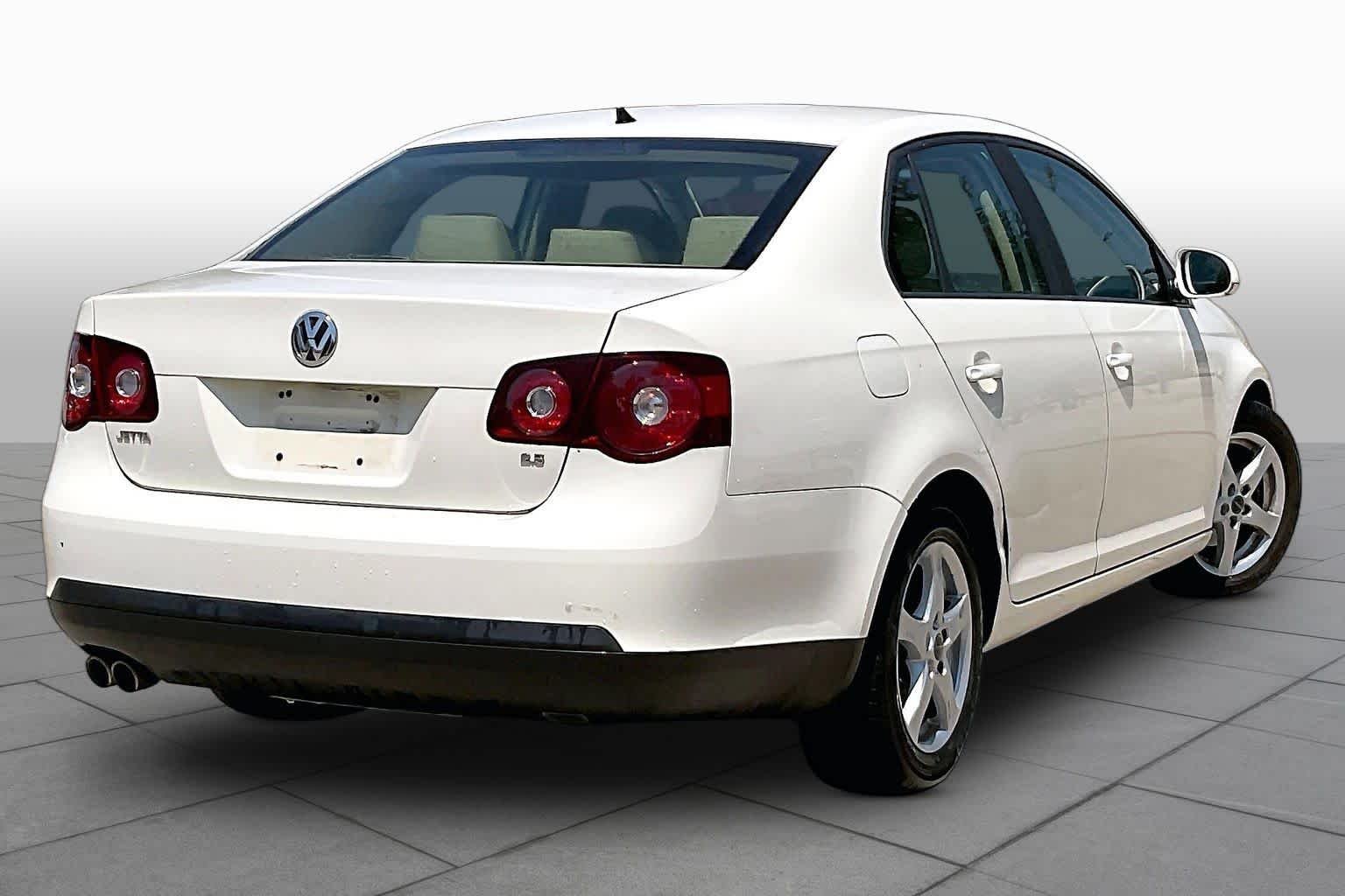 Used 2008 WHITE Volkswagen S image 11