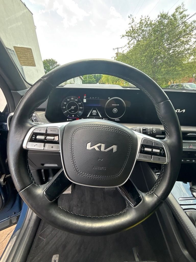 Used 2023 Black Kia SX-Prestige X-Line image 13