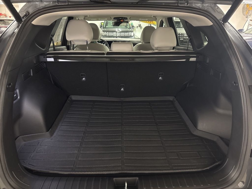 Certified Used 2025 Gray Hyundai SEL Convenience image 28