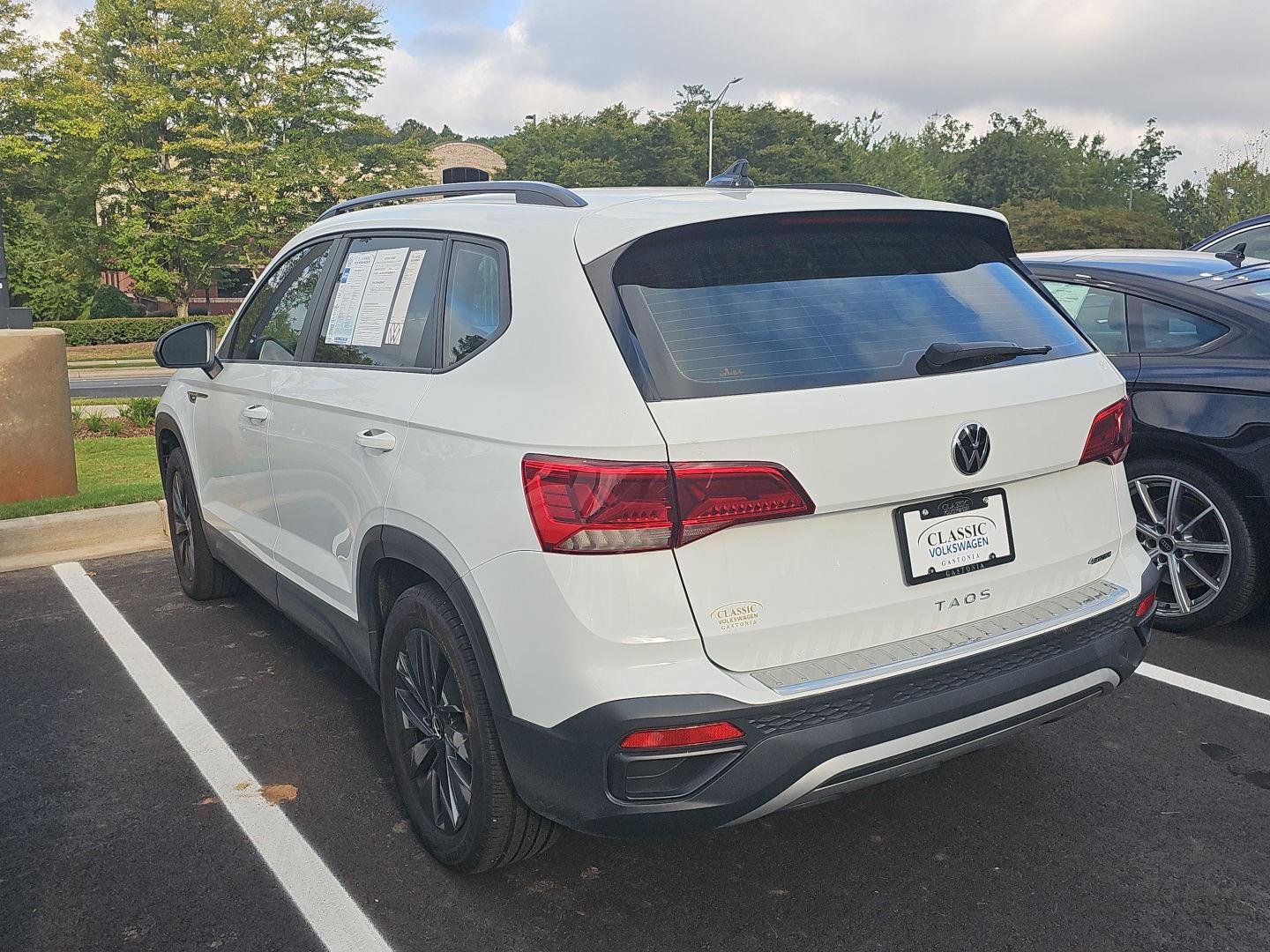 Used 2022 Pure White Volkswagen S image 5