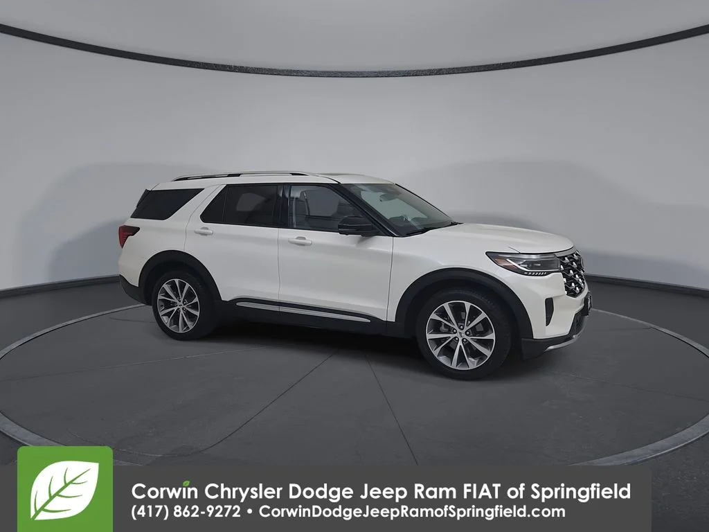Used 2025 White Ford Platinum image 2