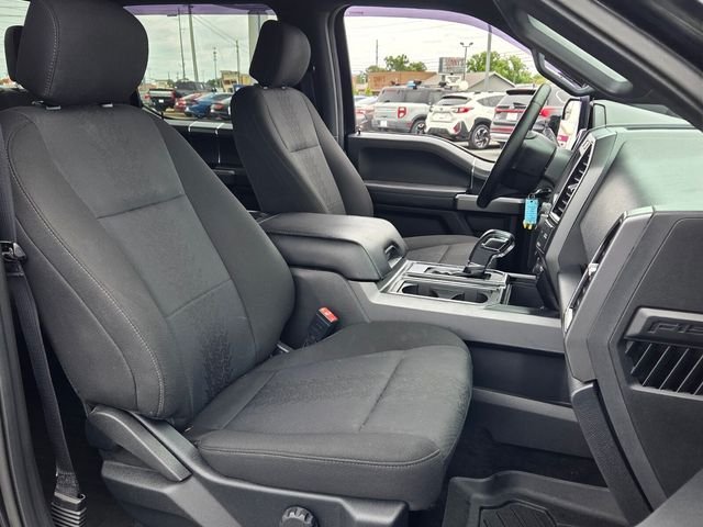 Used 2018 Shadow Black Ford XLT image 17