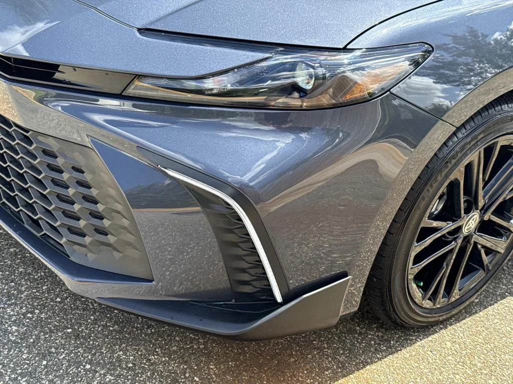 Used 2026  Toyota SE image 9