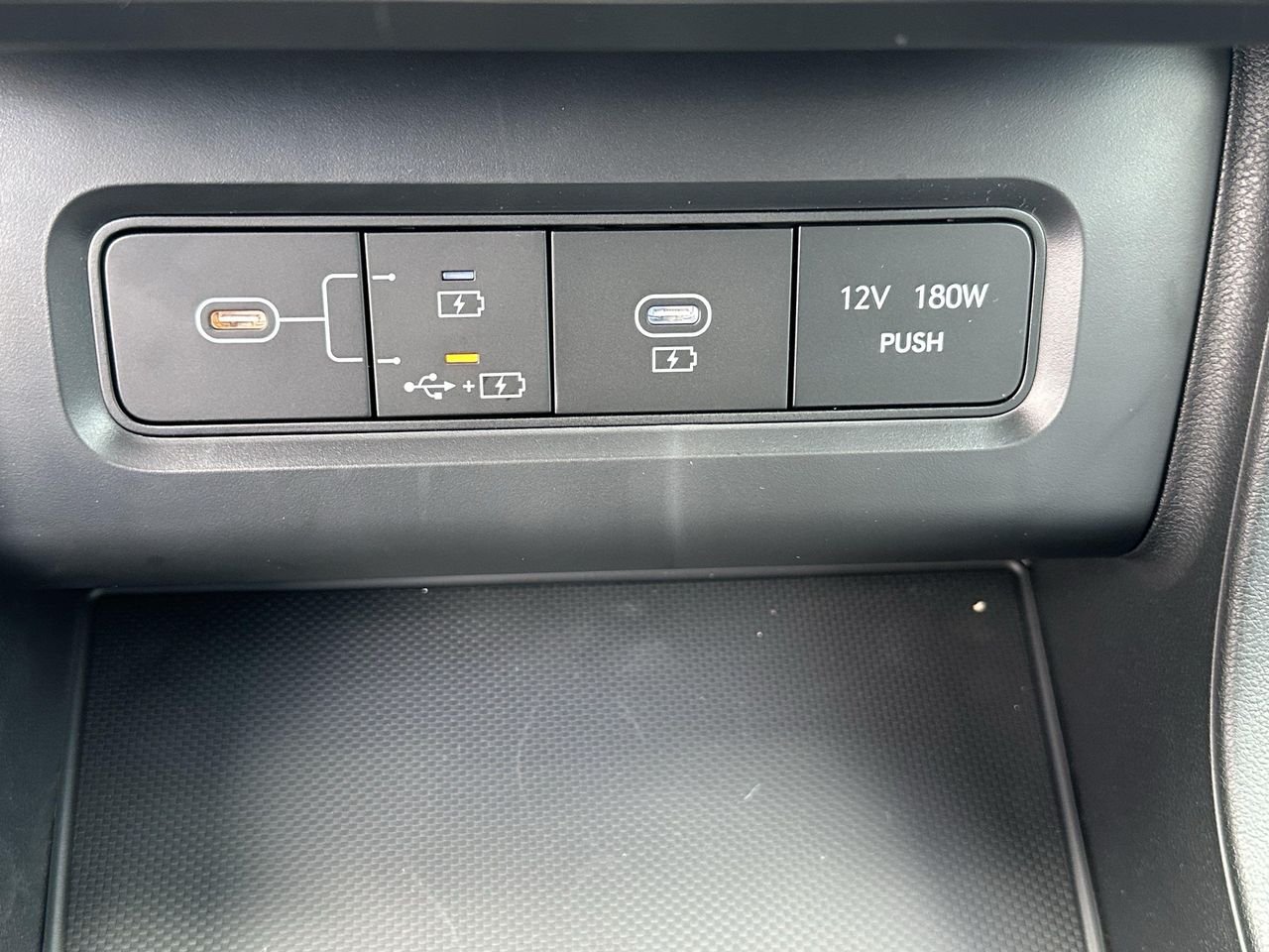 New 2026 Phantom Black Hyundai Limited image 29