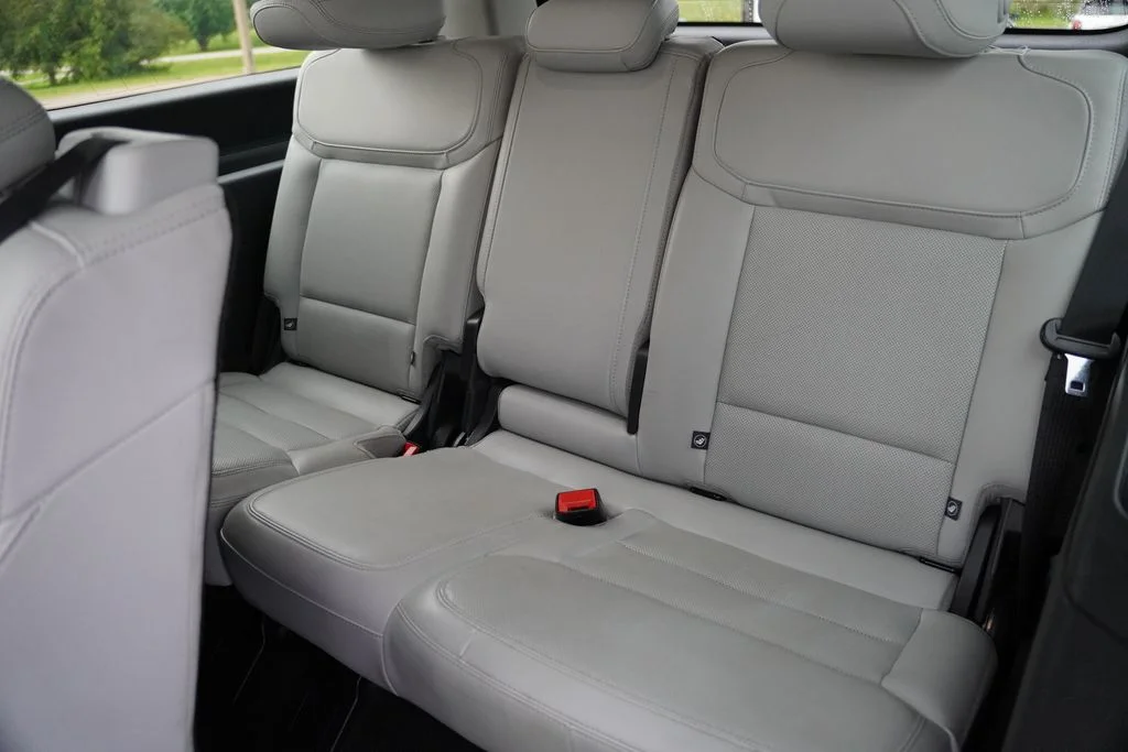 Used 2025 Silver Ford Platinum image 19
