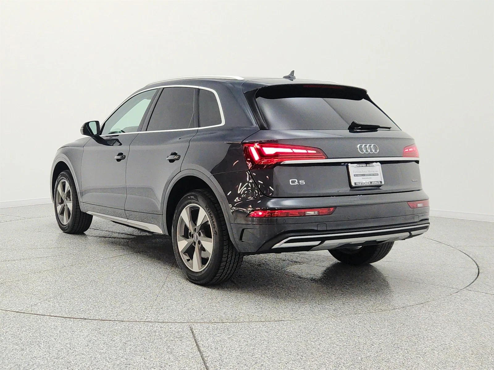 Used 2023 Manhattan Gray Metallic Audi Premium image 7