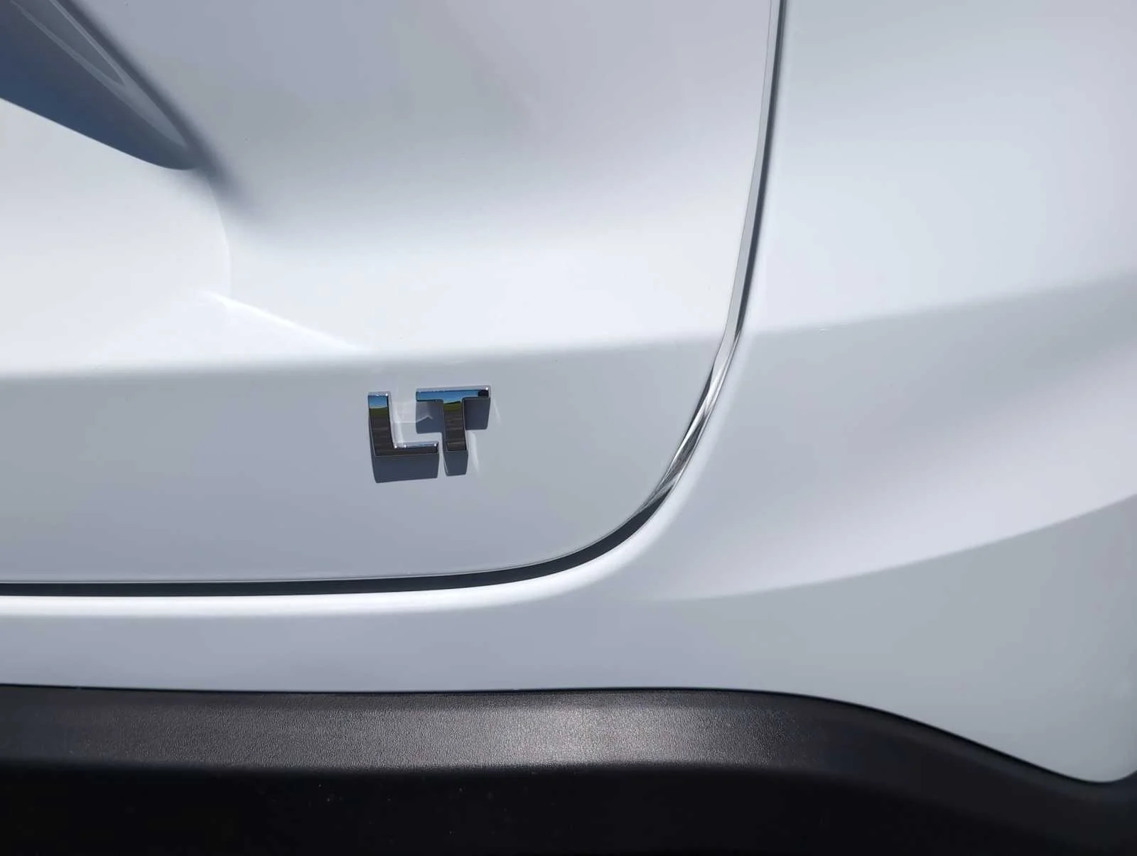 2026 Chevrolet Trax LT - Photo 30