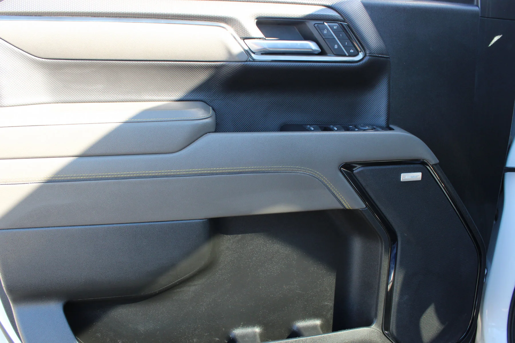 2023 Chevrolet Silverado 1500 ZR2 - Photo 17