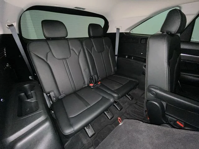 Used 2021 White Kia SX image 24