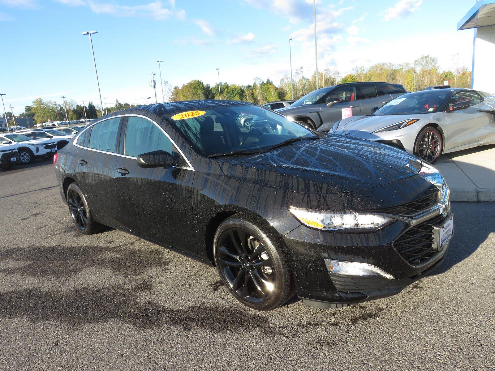 Used 2025 Mosaic Black Metallic Chevrolet LT image 4