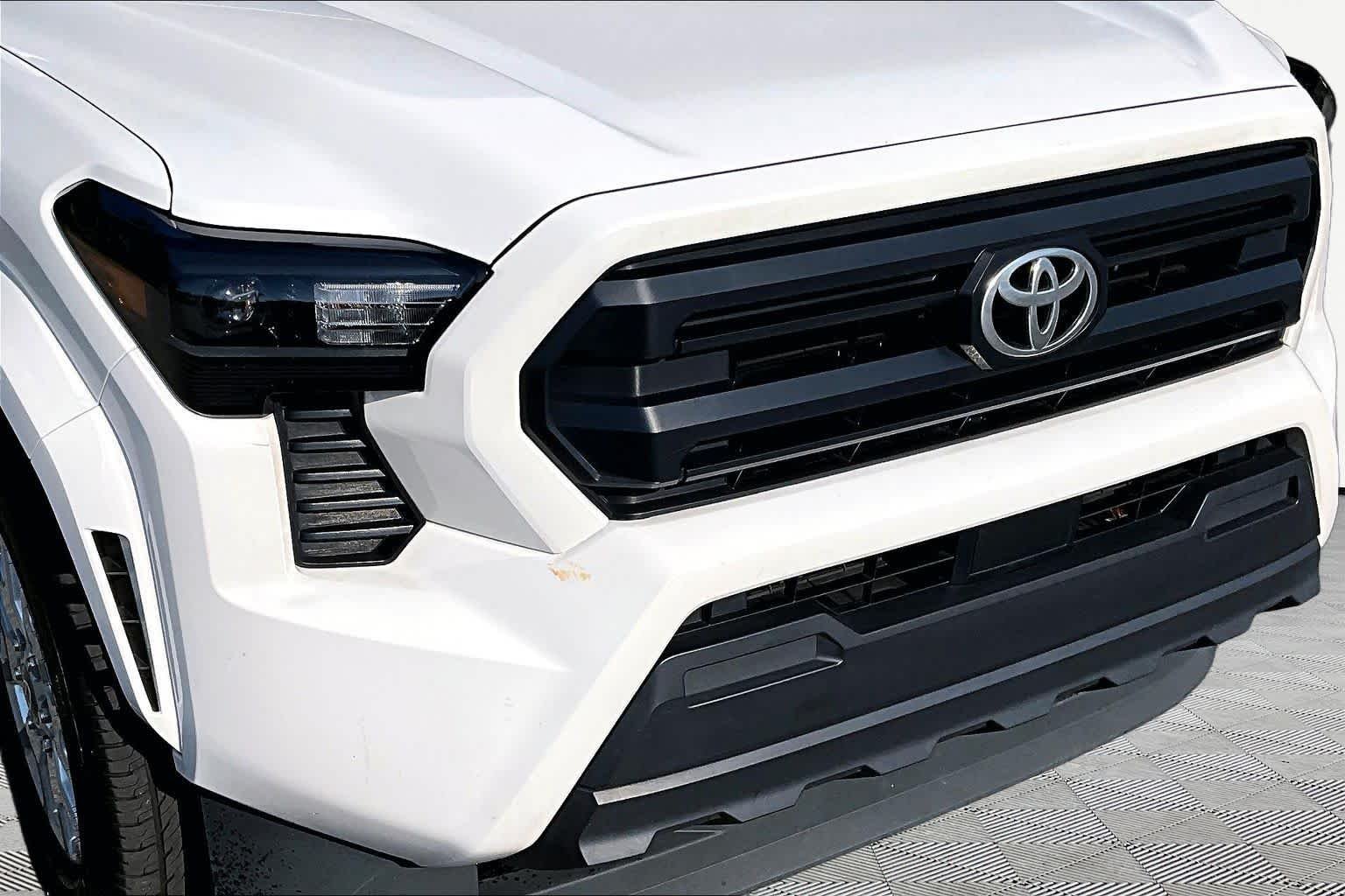 Used 2024 Ice Cap Toyota SR image 30