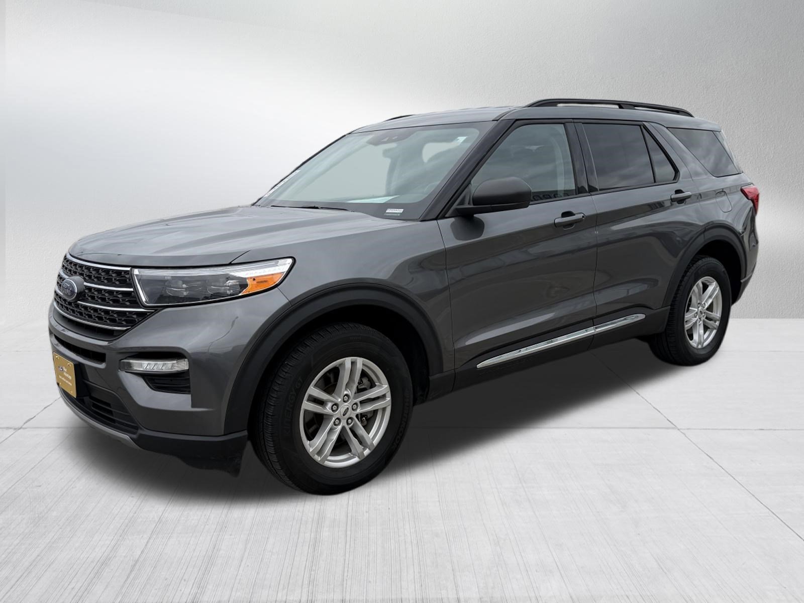 Certified Used 2023 Carbonized Gray Metallic Ford XLT image 3