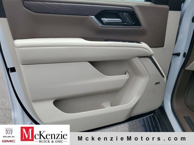 2026 GMC Yukon XL Denali - Photo 8