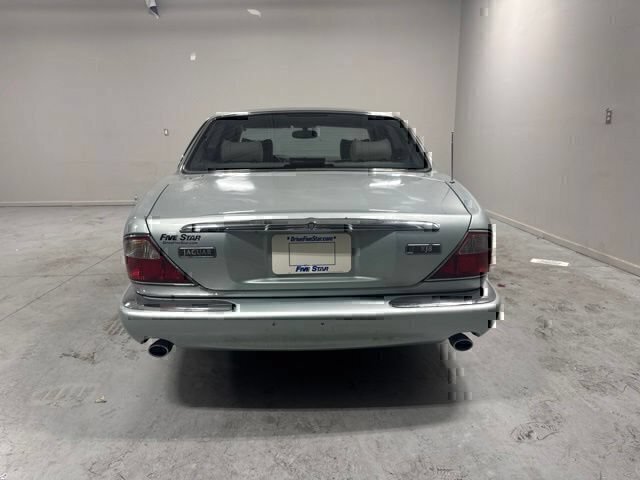Used 2000 Gold Jaguar Base image 7