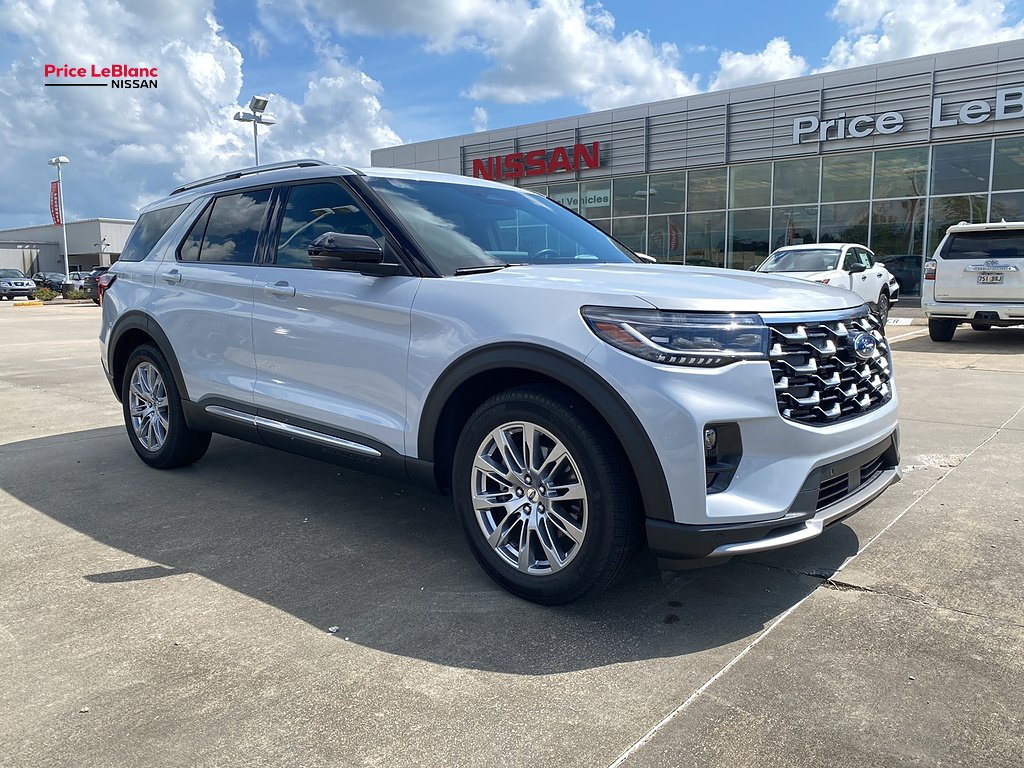 2025 Ford Explorer Platinum (PL535)'s photo