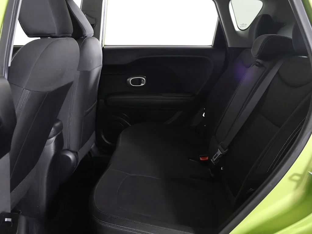 Used 2014 Green Kia Base image 23