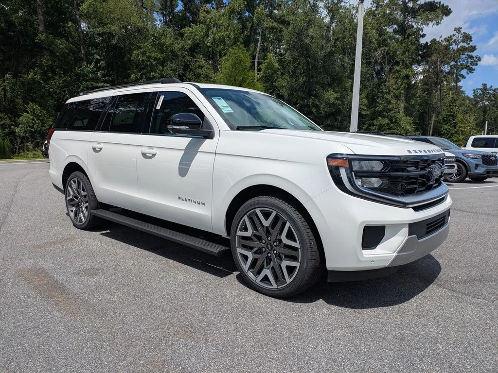 New 2026 Star White Metallic Tri-Coat Ford Platinum image 2