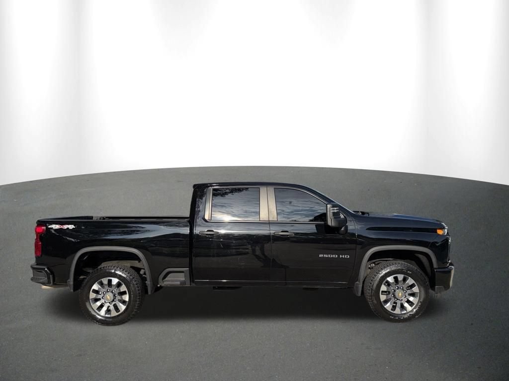 Used 2023 Black Chevrolet Custom image 81