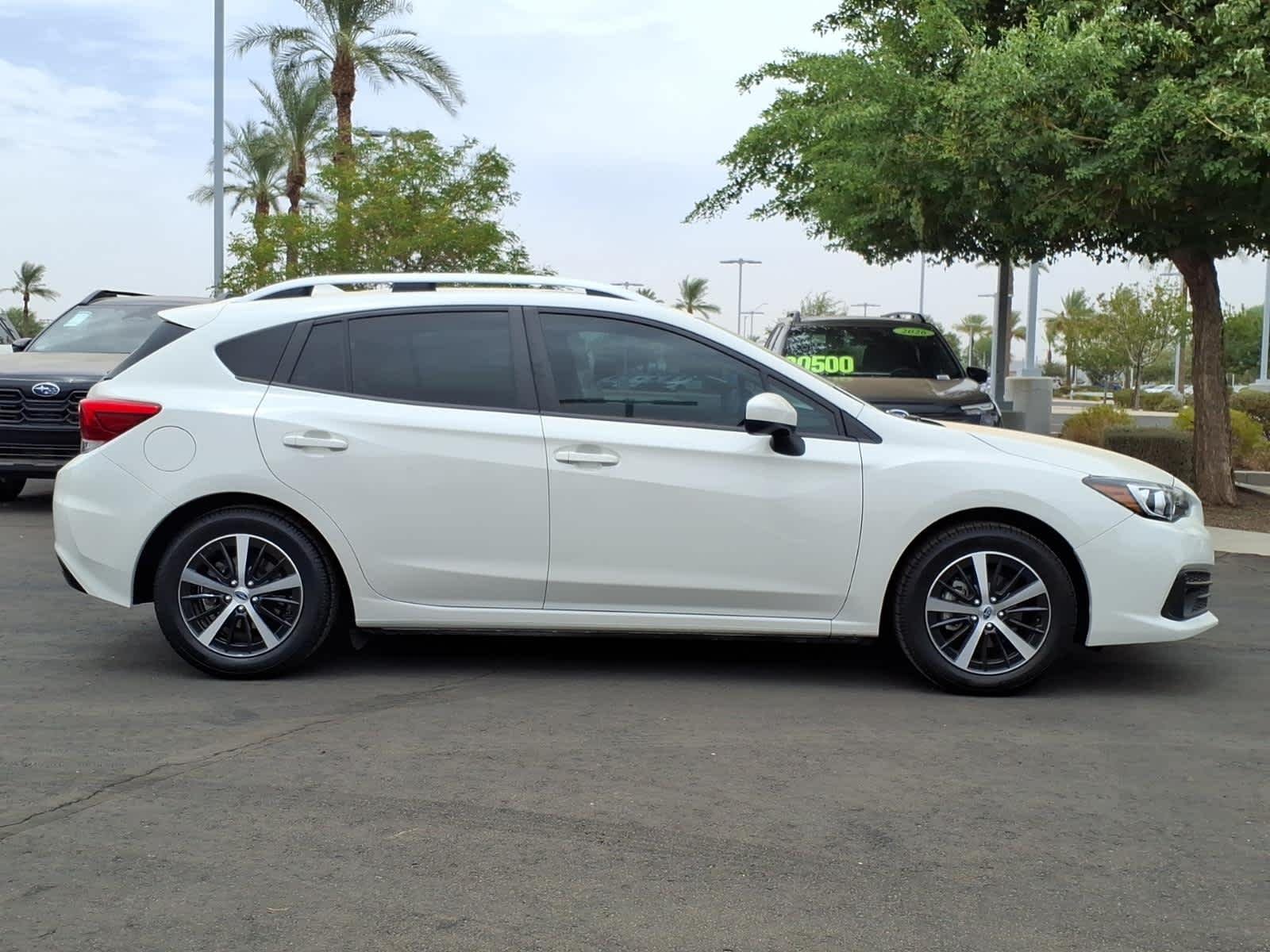 Used 2022 Crystal White Pearl Subaru Premium image 8