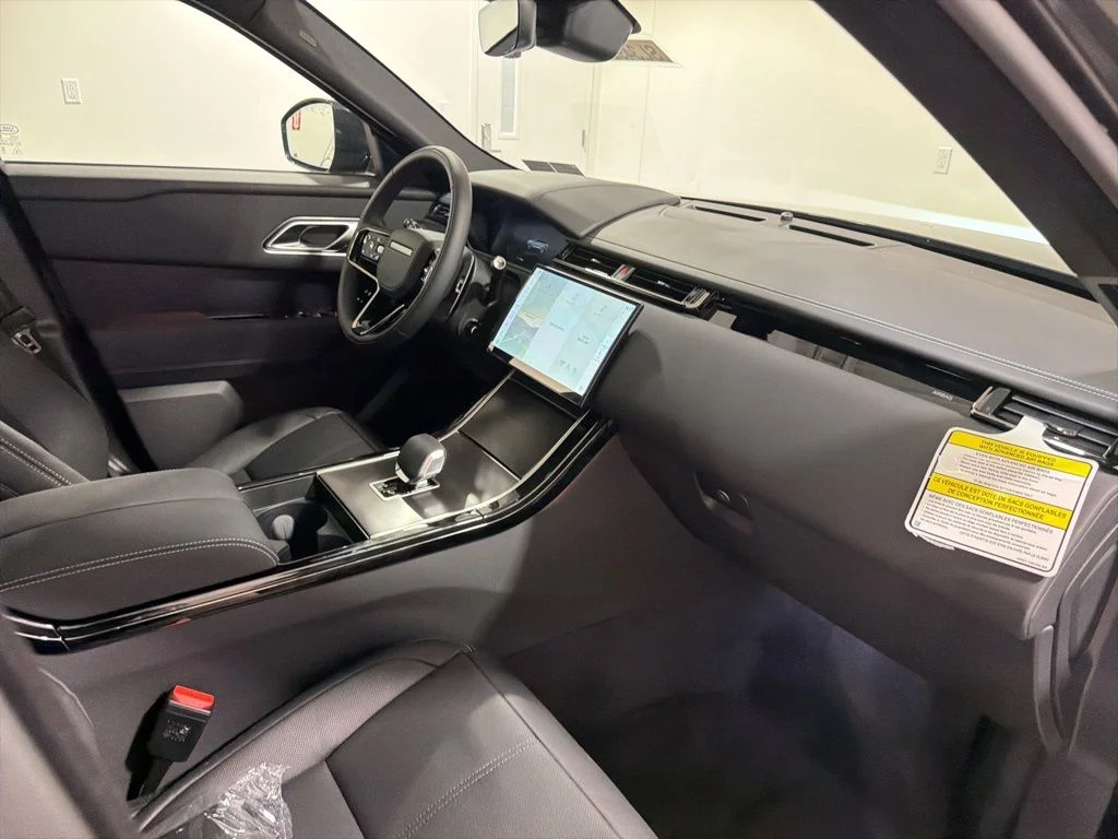 New 2026  Land Rover P250 Base image 24