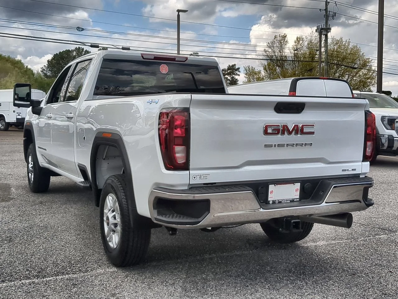 New 2026 Summit White GMC SLE image 6