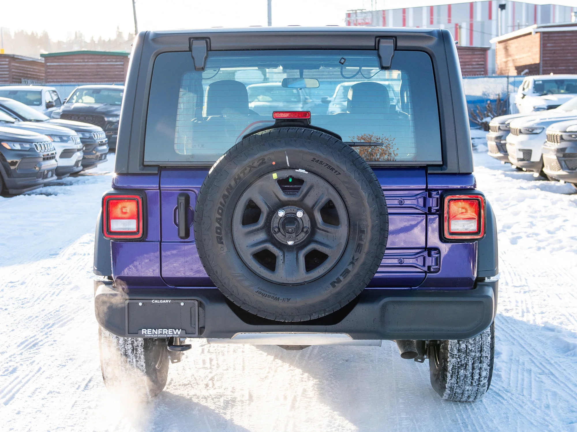 New 2026 reign Jeep Sport* image 3