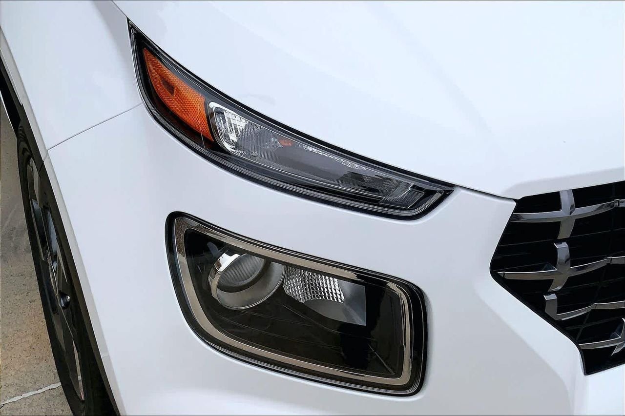 New 2026 Lunar White w/Black Roof Hyundai SEL w/Two-Tone Roof image 13