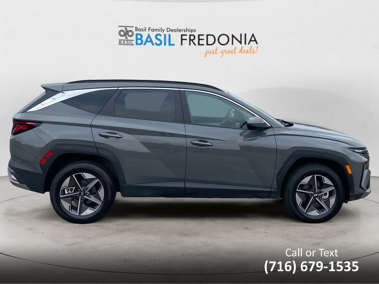 Used 2026 Hampton Gray Hyundai SEL image 10