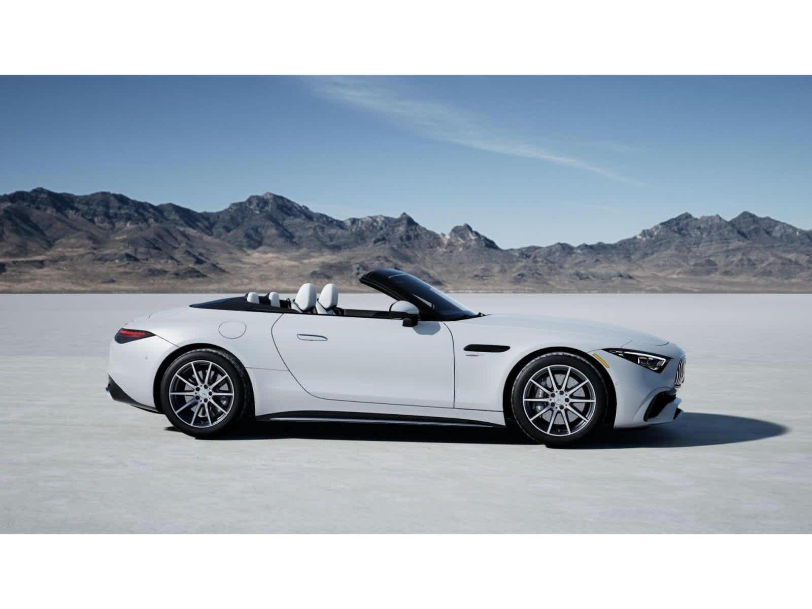 New 2027 MANUFAKTUR Moonlight White Metallic Mercedes-Benz AMG® SL 43 Roadster image 14