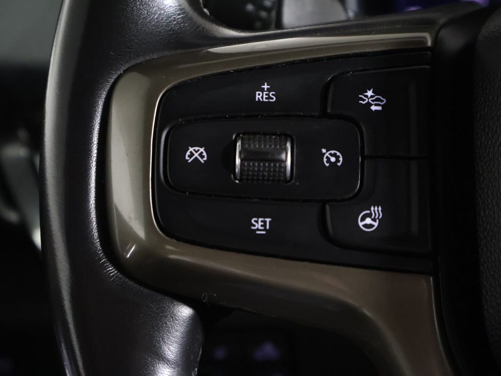 Used 2022 Black Chevrolet High Country image 39