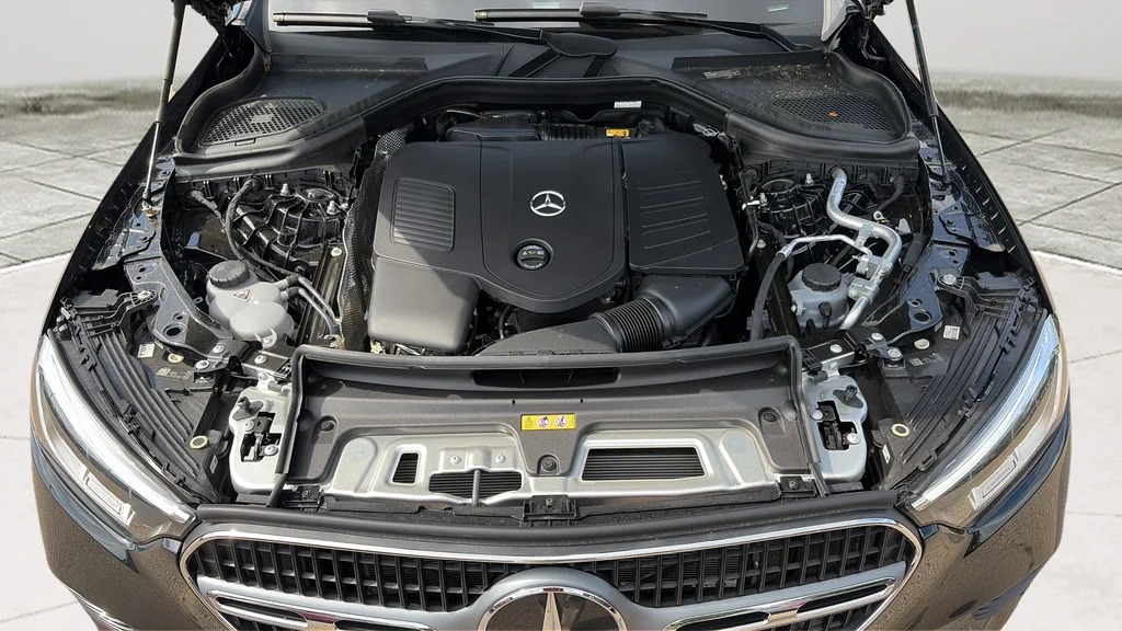 New 2026 Black Mercedes-Benz GLC 300 image 23