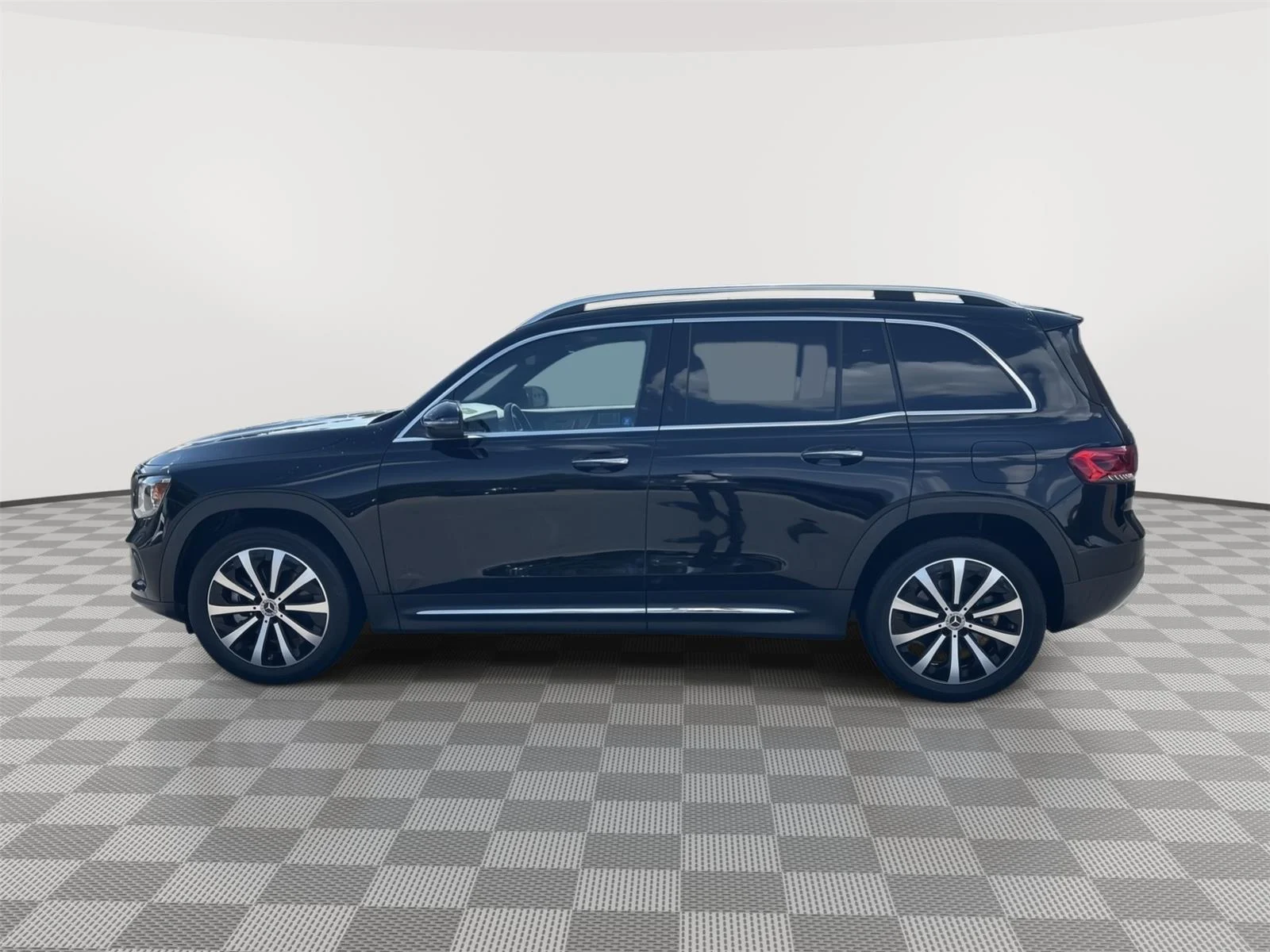 Certified Used 2023 Night Black Mercedes-Benz GLB 250 image 6